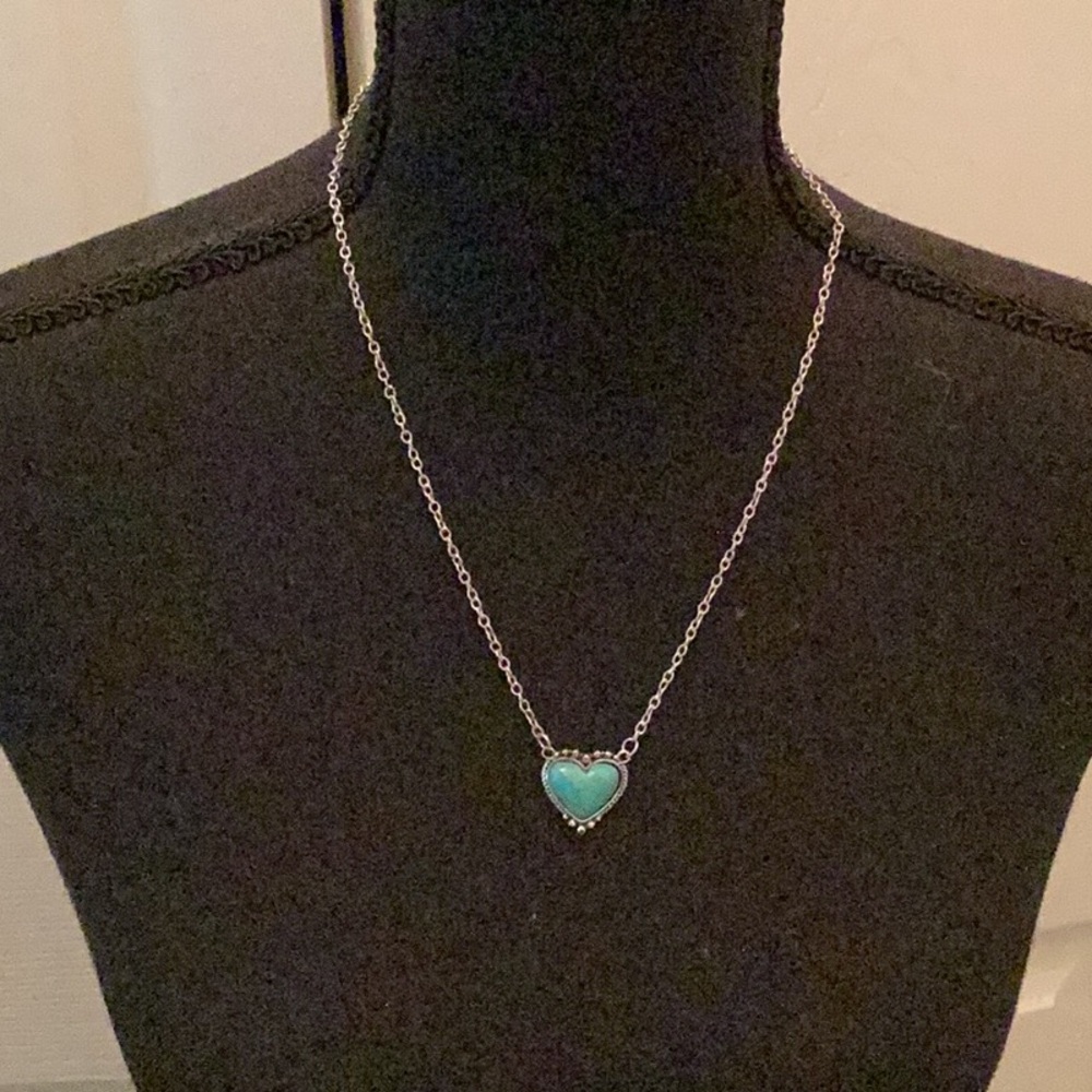 πNew So Amazing Necklace Makes Perfect Gift or Wear On Your Special Occasion π - Picture 2 of 10
